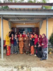 DPPPAPPKB Kotim Meriahkan Peringatan Hari Kartini ke-147 Bersama GOW Kotim di Kecamatan Cempaga
